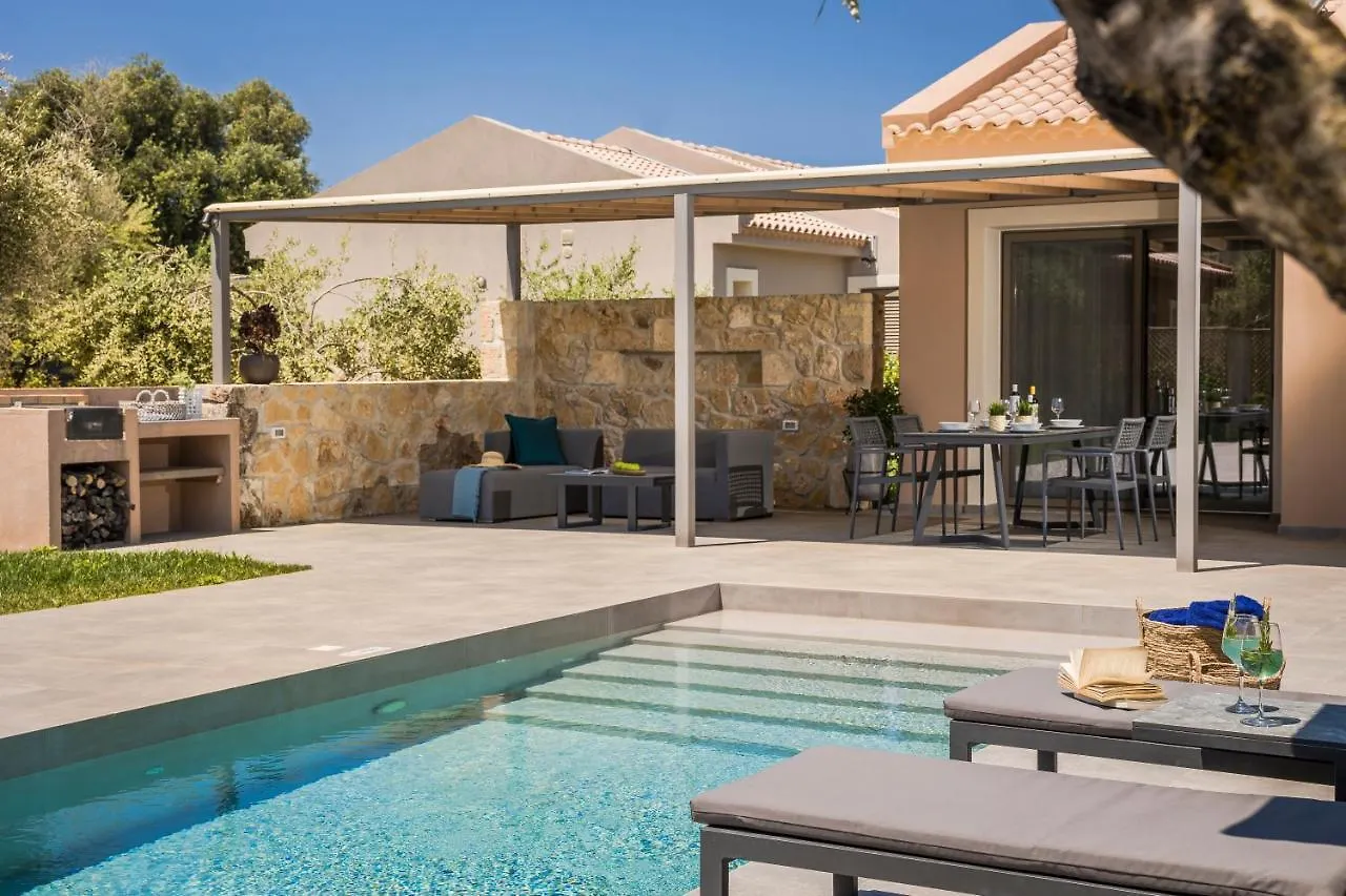 Villa Laoura سفوروناتا